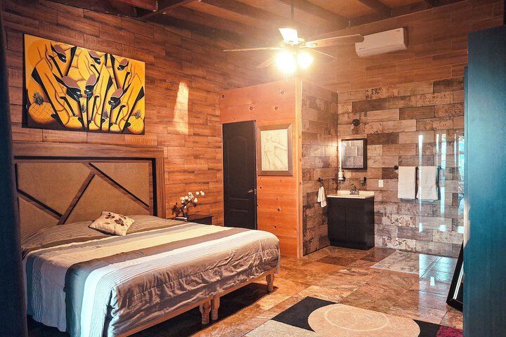 Room 2 of 35