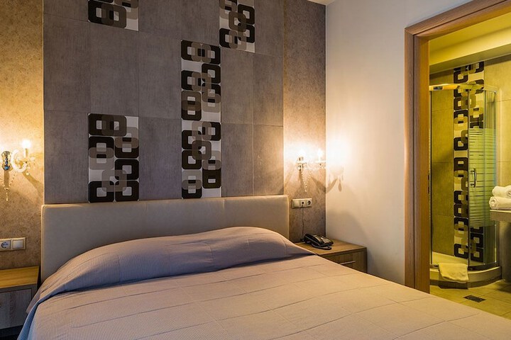 Room 14 of 88