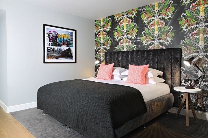 Room 12 of 55