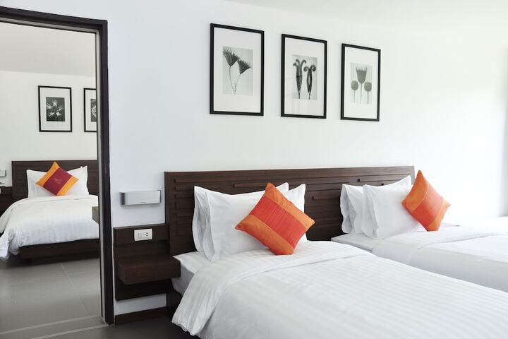 Room 5 of 29