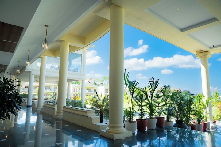 Hotel Interior 8 of 181
