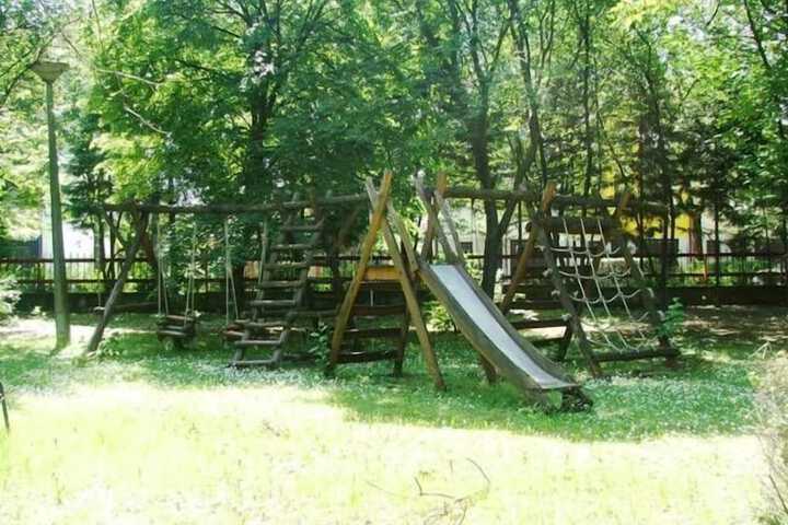 Children's play area - outdoor