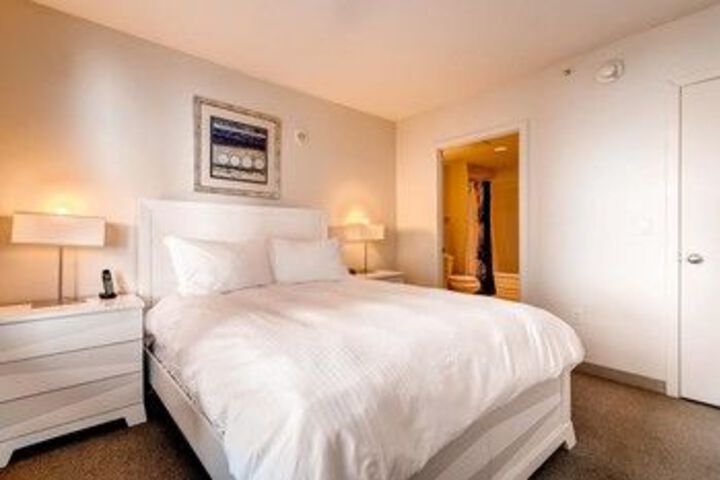 Room 10 of 19