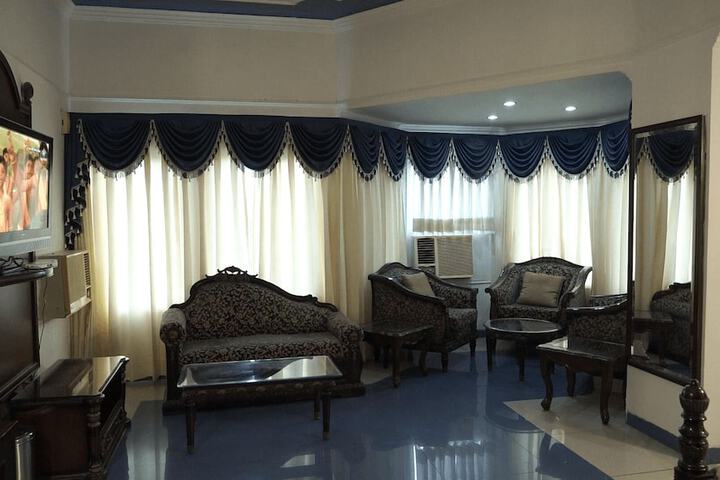 Room 2 of 11