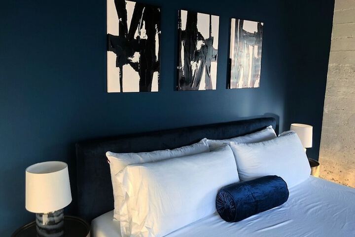 Room 53 of 108