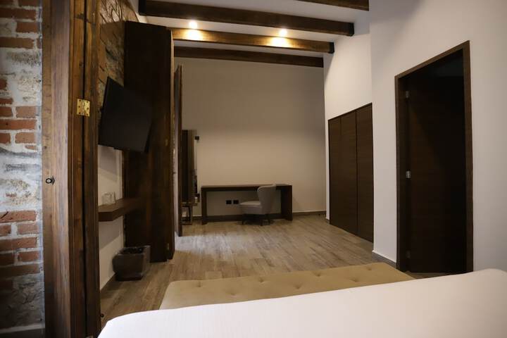 Room 15 of 31