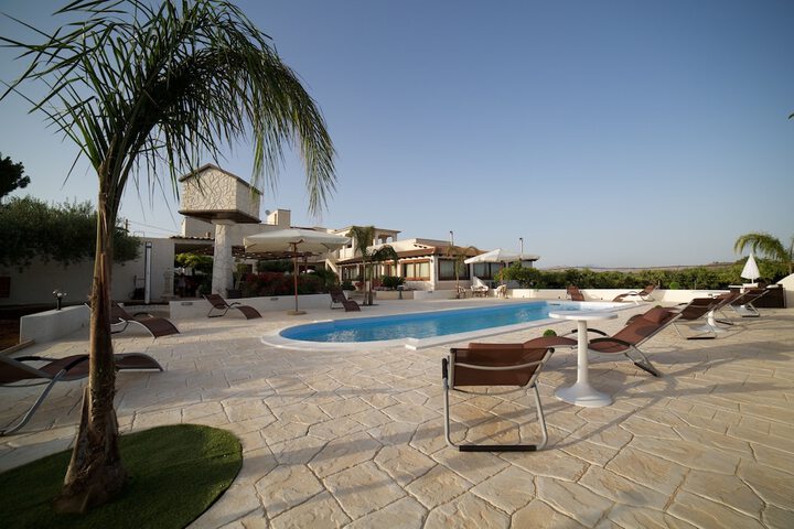 Hotel Pool