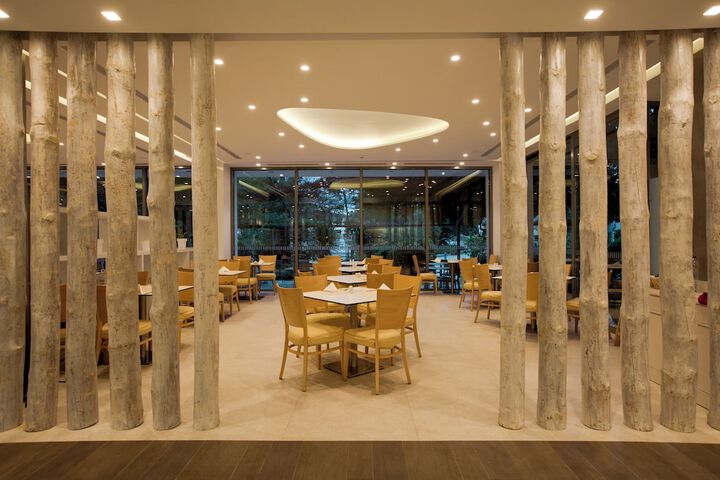 Dining 88 of 118
