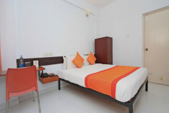 Room 13 of 21