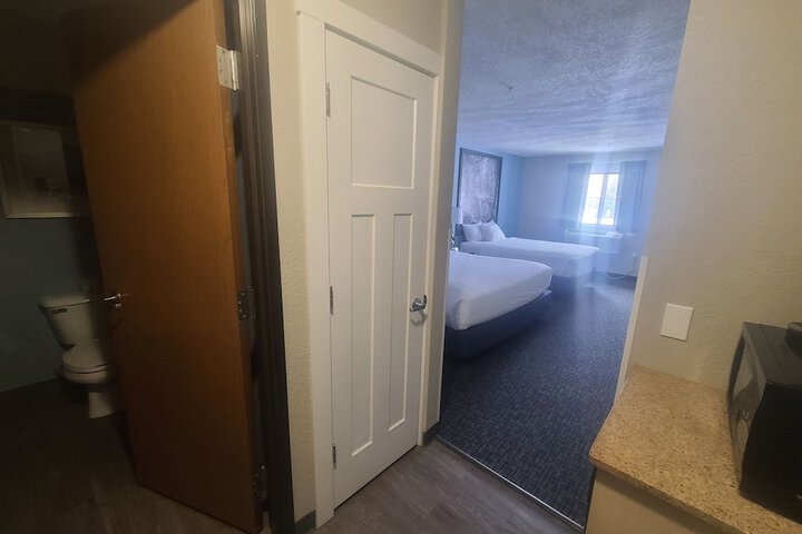 Hotel Interior 4 of 64