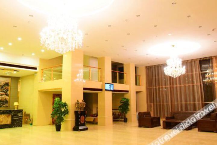 Hotel Interior 9 of 31