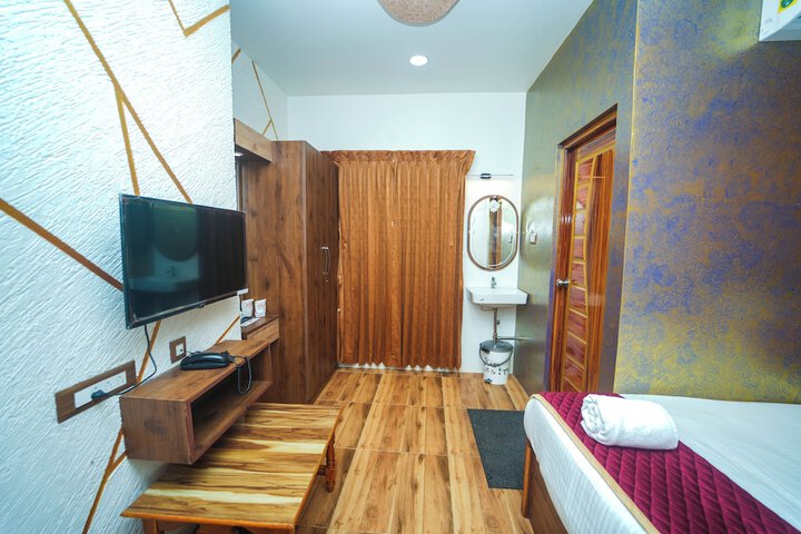 Room 21 of 27