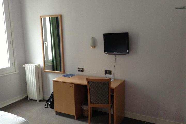 Photo 1