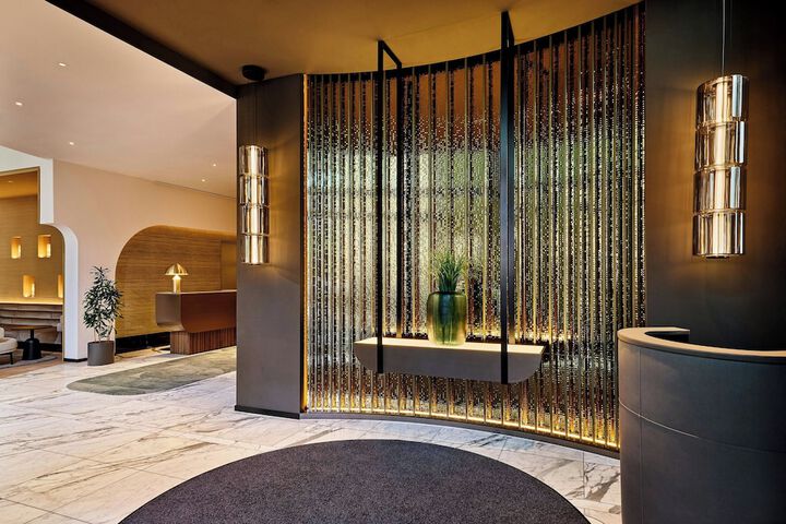 Guest Lobby