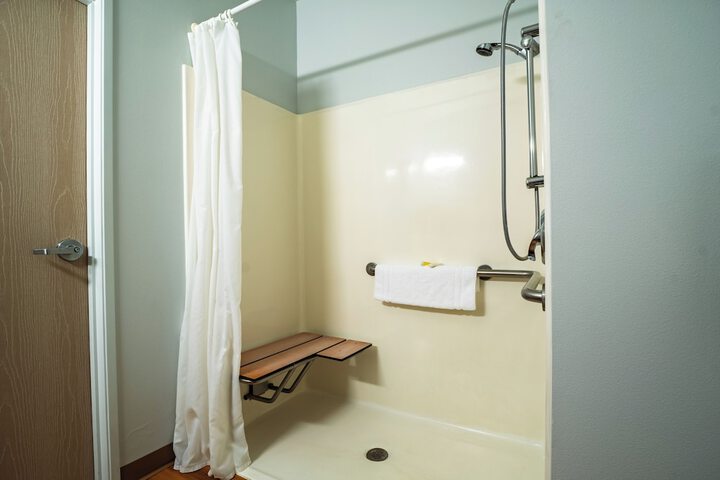 Room 19 of 53