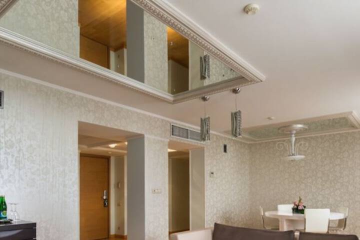 Room 15 of 59