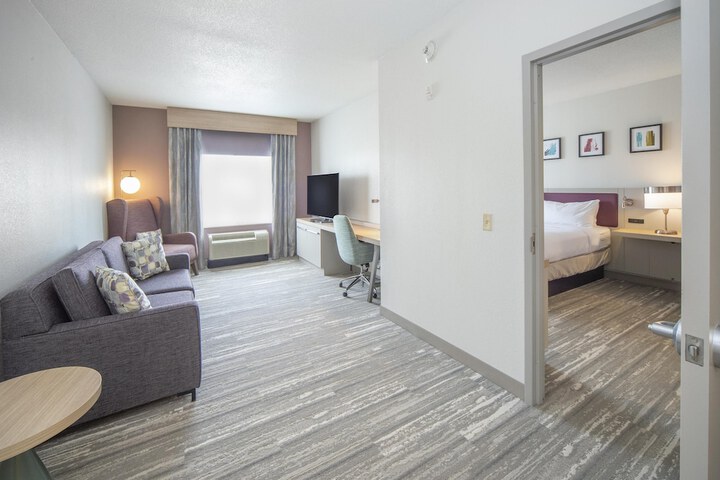 Room 11 of 22