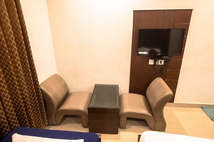 Room 18 of 30