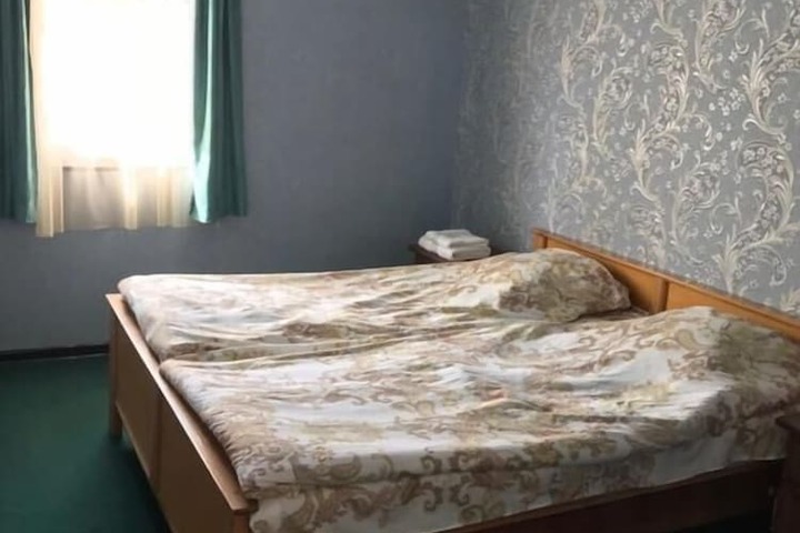 Room 10 of 31