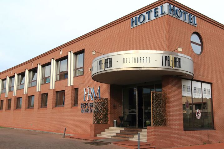 Hotel 40 of 41