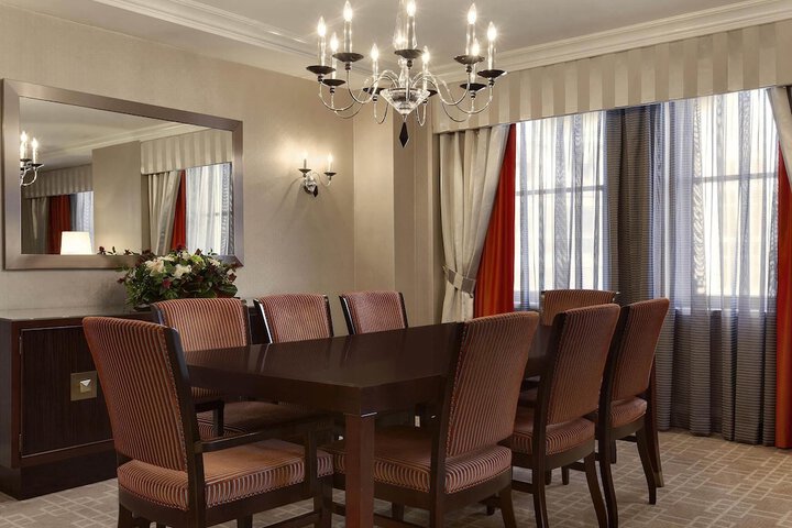 Room 21 of 131