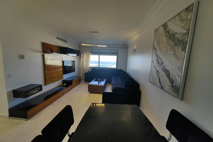 Room 184 of 404