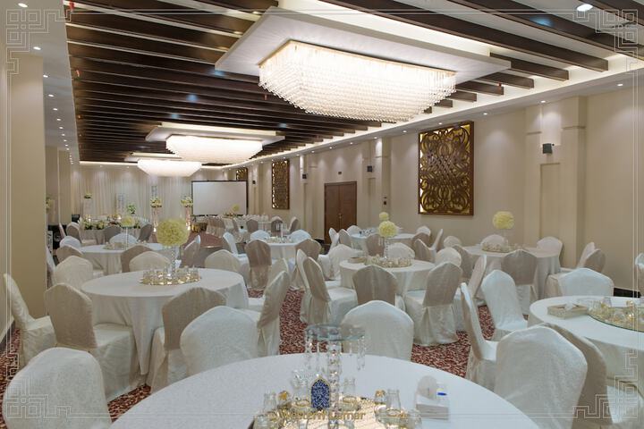 Ballroom/Hall 25 of 30