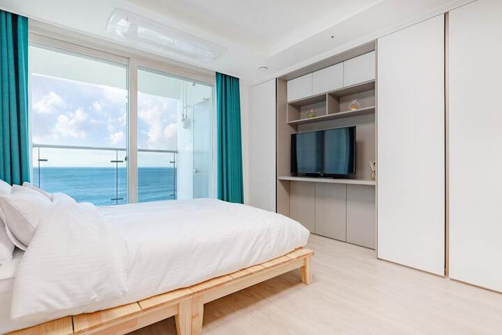 Room 465 of 640