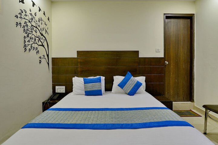 Room 19 of 32