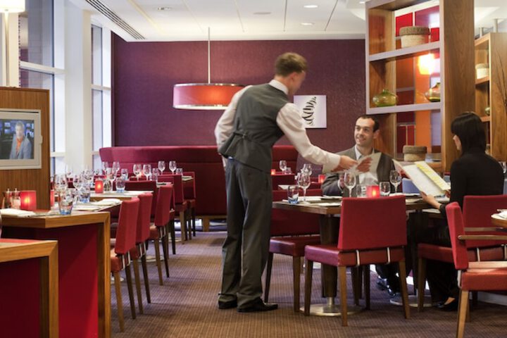 Dining 48 of 80