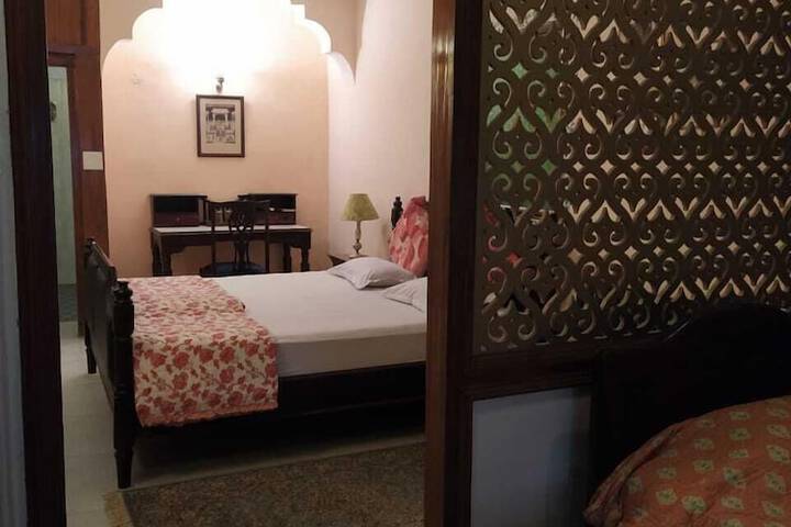 Room 19 of 47
