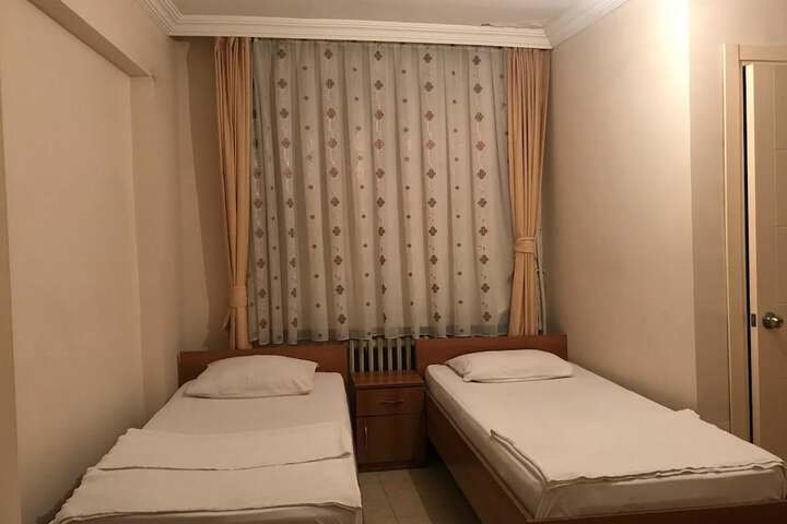 Room 8 of 15