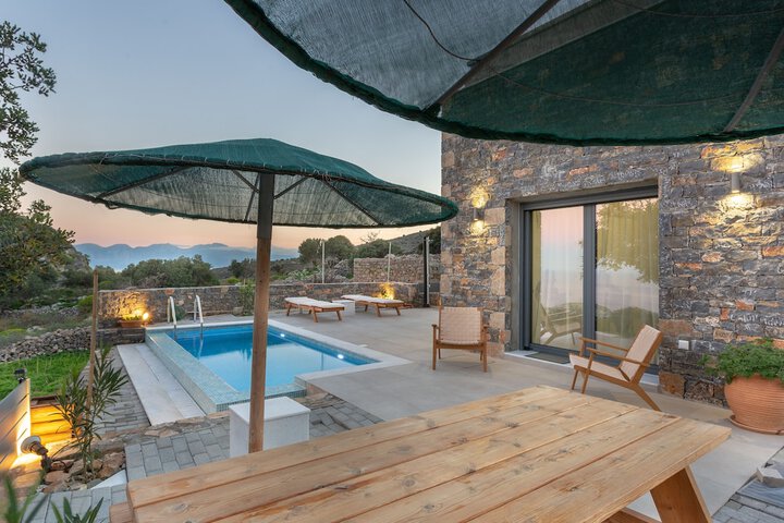 Terrace/Patio 14 of 37