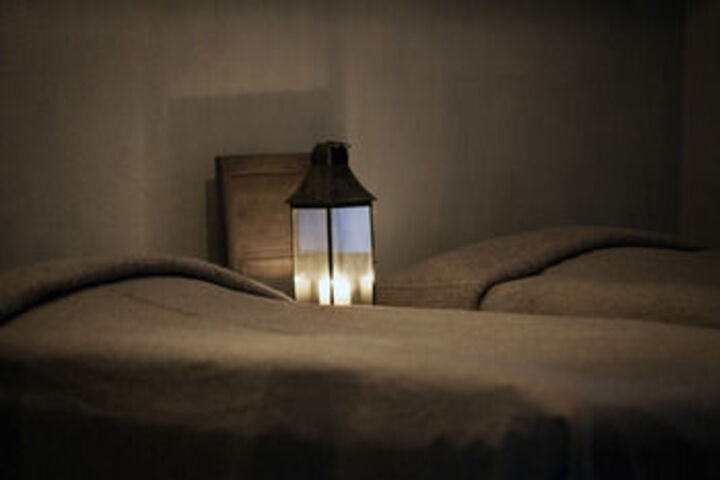 Room 7 of 25