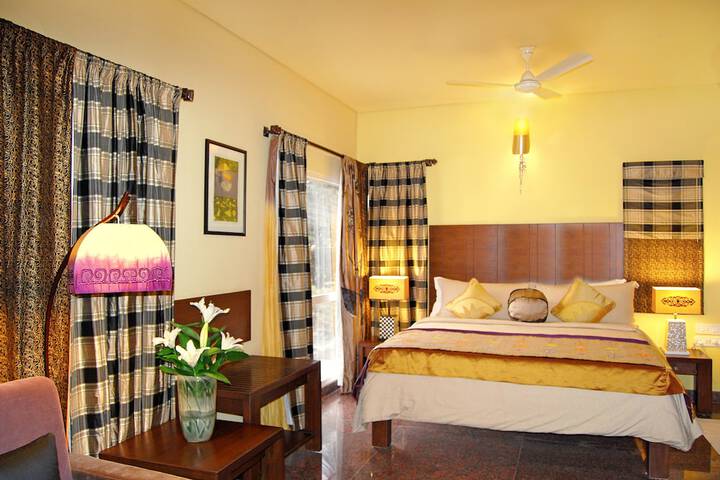 Room 4 of 27