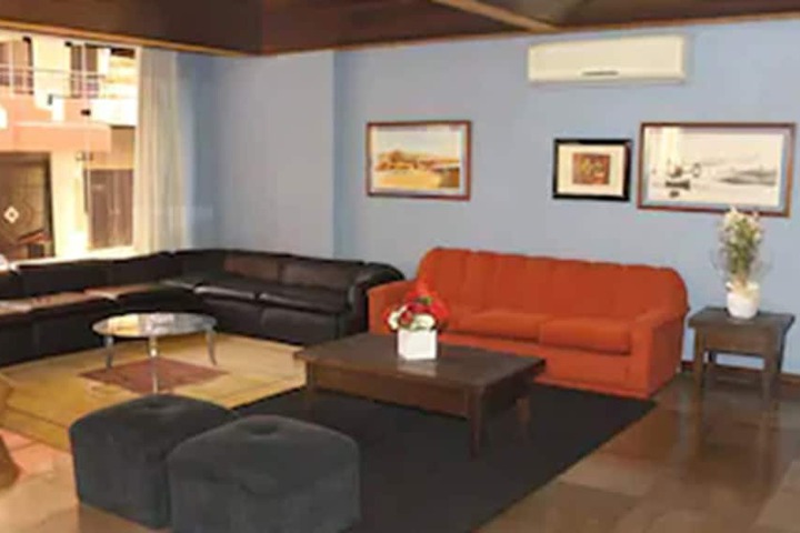 Guest Lobby
