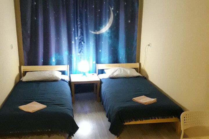 Room 12 of 17