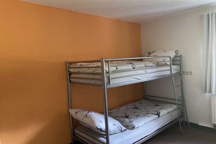 Room 26 of 97