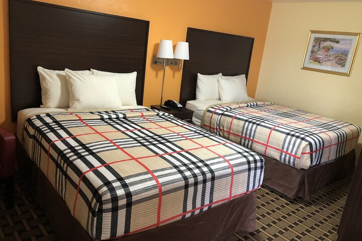 Room 7 of 39