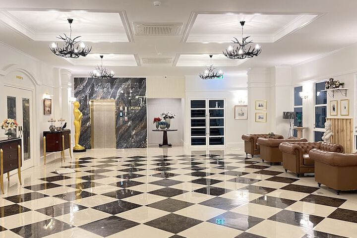 Le Cannes Hotel