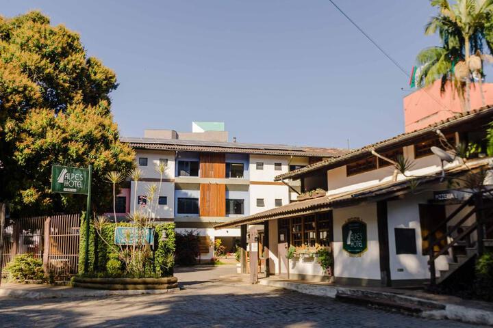 Photo of Alpes Hotel