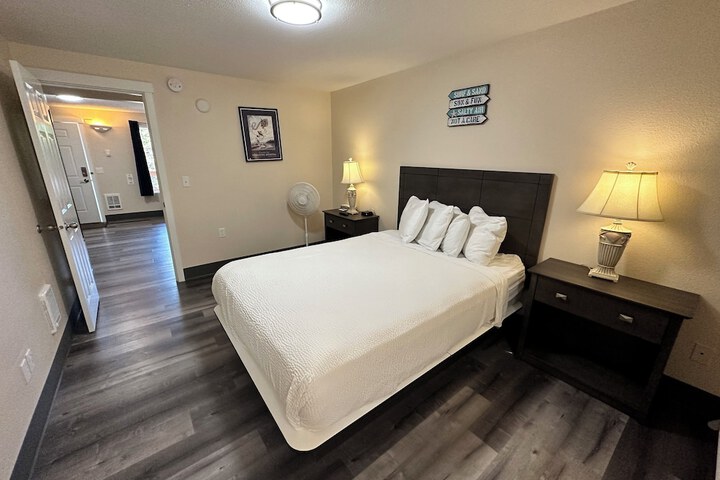 Room 25 of 159