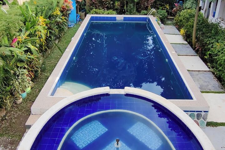 Pool 49 of 60