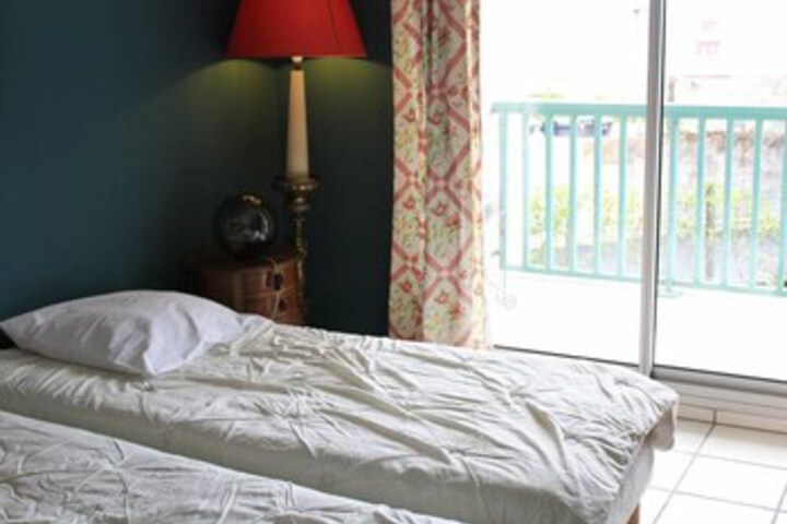 Room 12 of 14