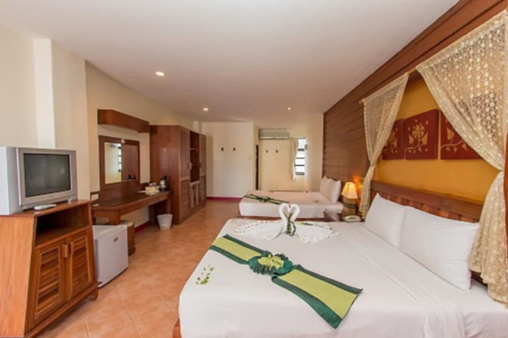 Room 15 of 46