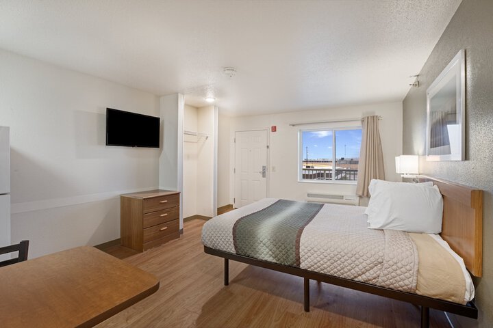 Room 7 of 24
