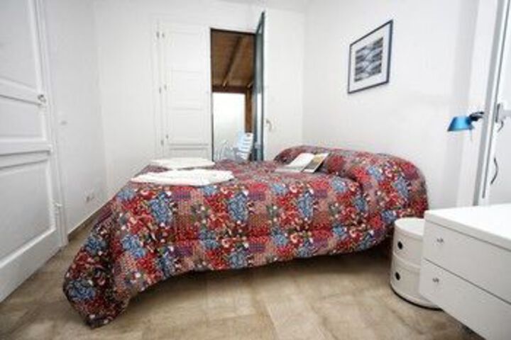 Room 46 of 81