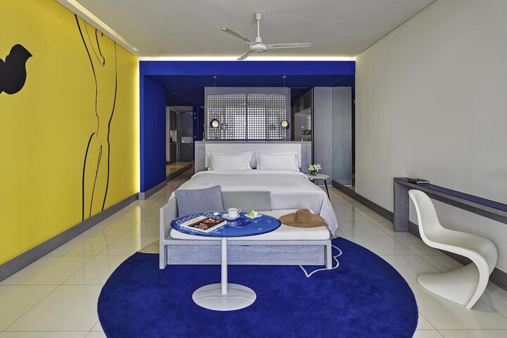 Room 26 of 190