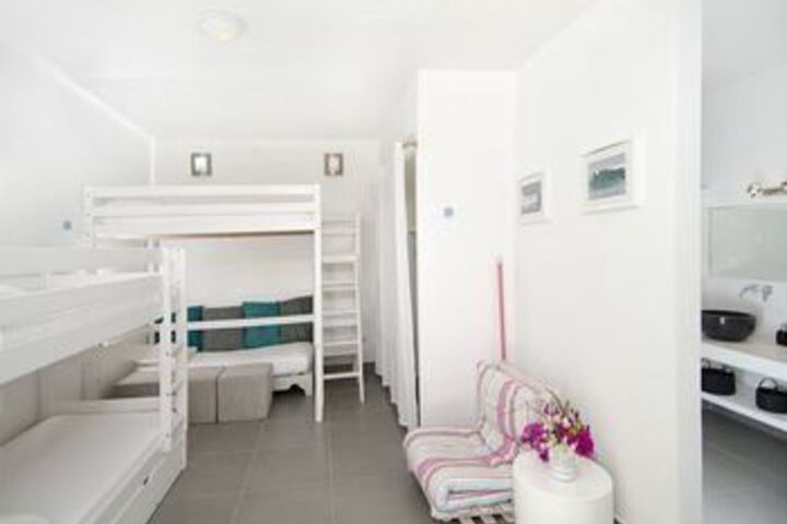 Room 10 of 46