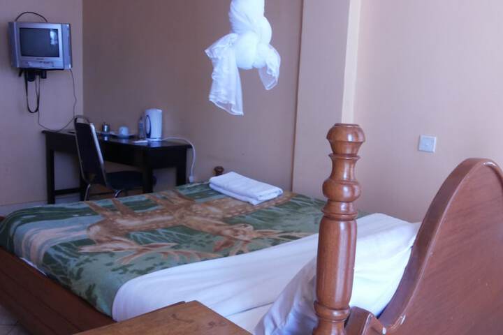Room 10 of 94